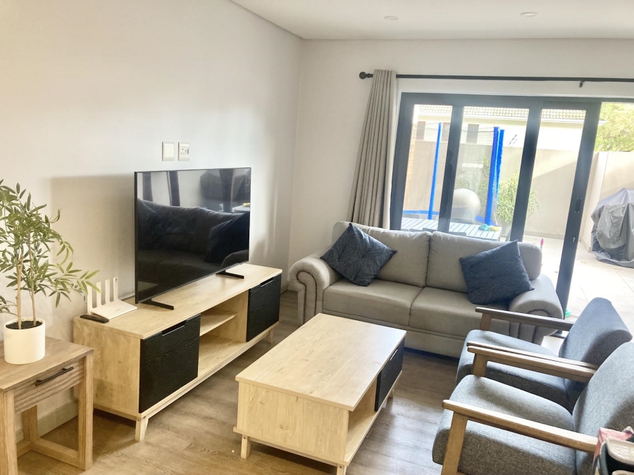 To Let 2 Bedroom Property for Rent in Rondebosch Western Cape